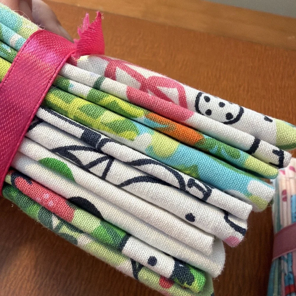 Fabric‎ Palette Fat Quarter Assortments 18